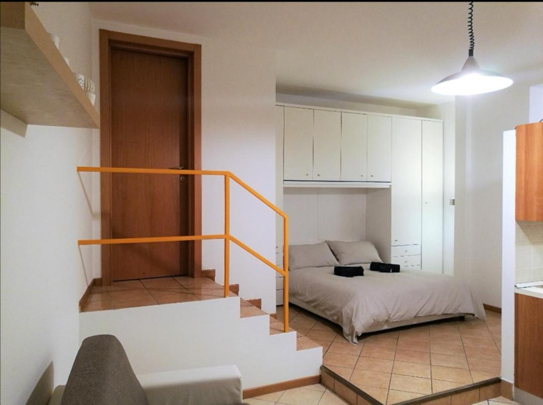 Farolfi Apartments Carracci Bolonha Exterior foto